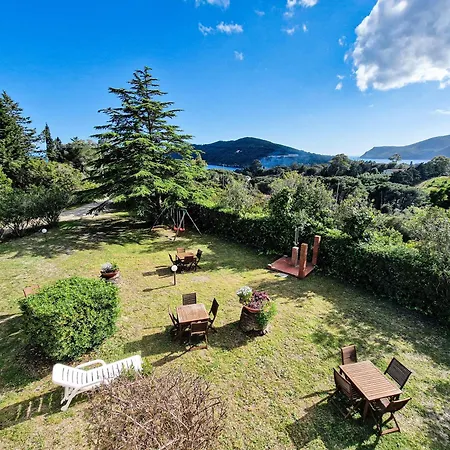 別荘 Casa Golfi Di *