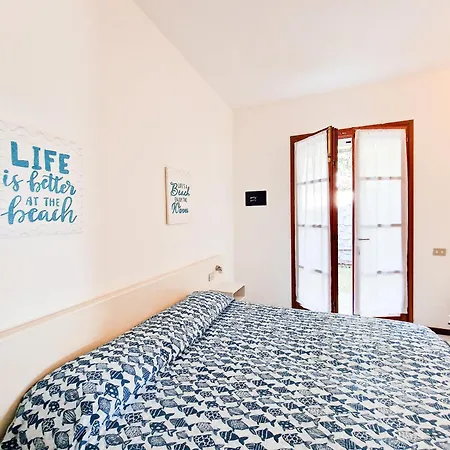 Casa Golfi Di Дом отдыха Лакона