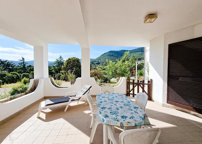 Casa Golfi Di 別荘 *