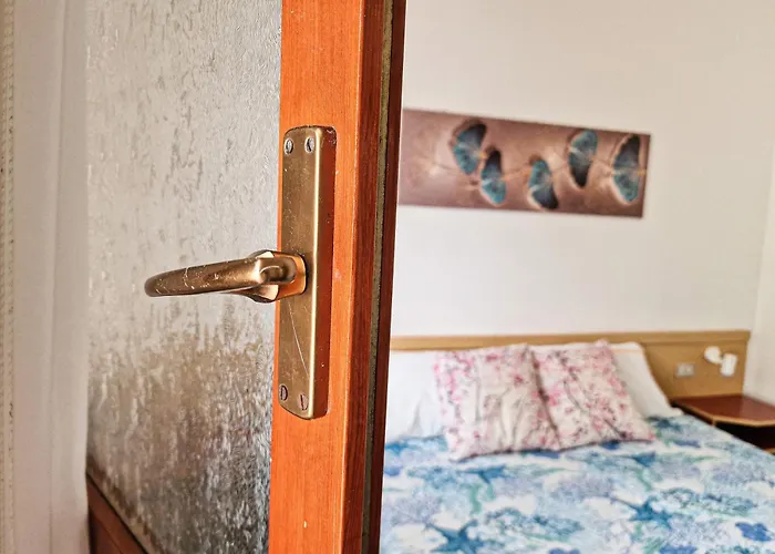 Casa Golfi Di 別荘 *