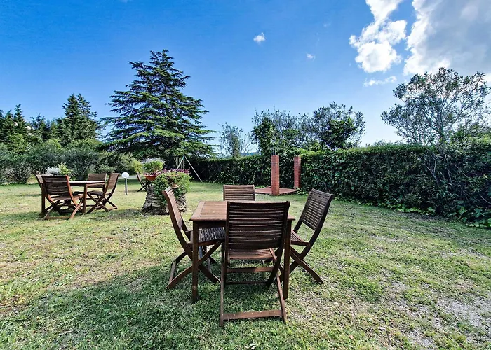 Casa Golfi Di ラコナ